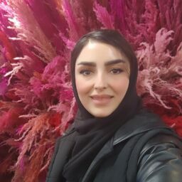 هستی کهزاد