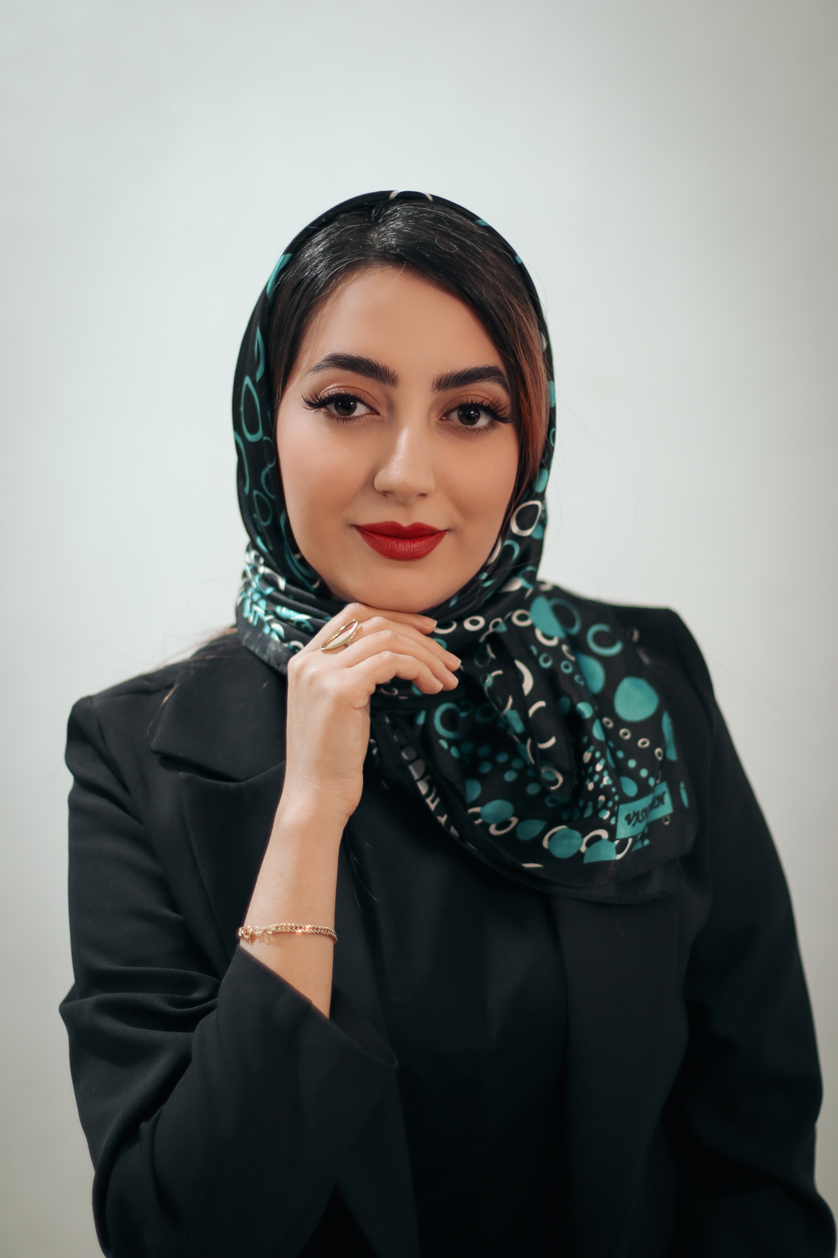 زهرا فرهادی